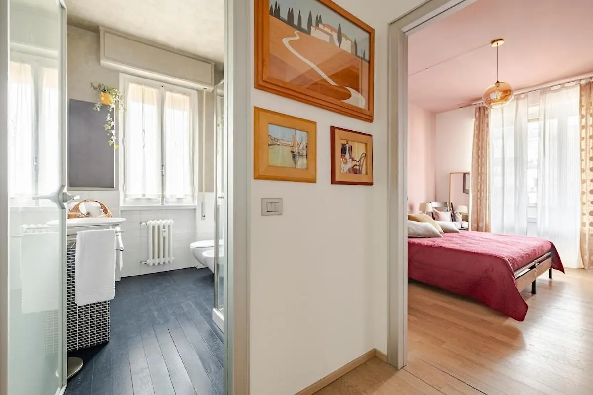 Apartment Rooms With A View And A Glass Of Wine! Florence